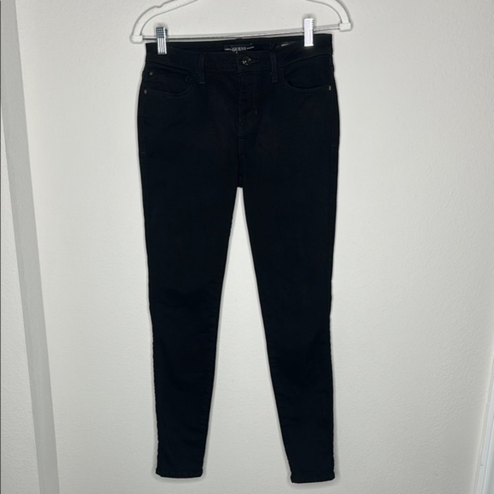 Guess Black Skinny Jeans with Sleek Fit